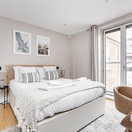 Staines-upon-Thames Charming 1 Bedroom Apt , Town Centre, Wifi, Free Parking By Tent Serviced Apartments מראה חיצוני תמונה
