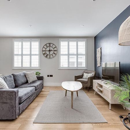 Staines-upon-Thames Charming 1 Bedroom Apt , Town Centre, Wifi, Free Parking By Tent Serviced Apartments מראה חיצוני תמונה