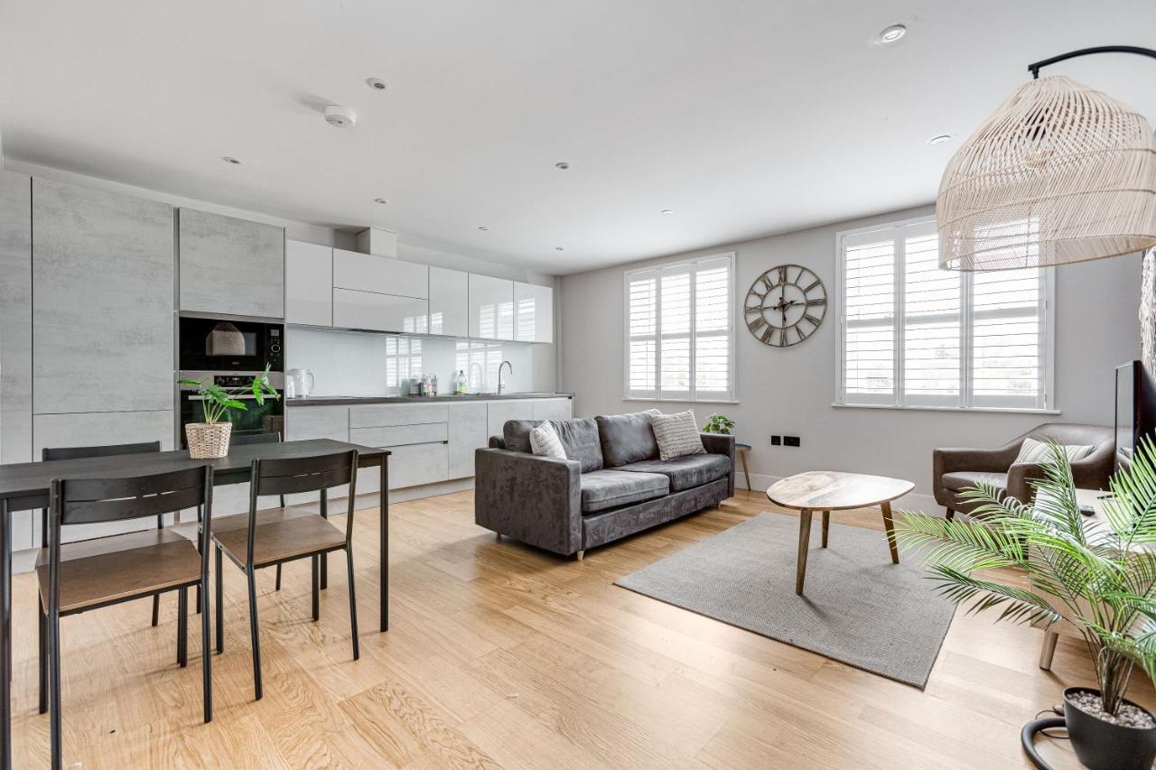 Staines-upon-Thames Charming 1 Bedroom Apt , Town Centre, Wifi, Free Parking By Tent Serviced Apartments מראה חיצוני תמונה