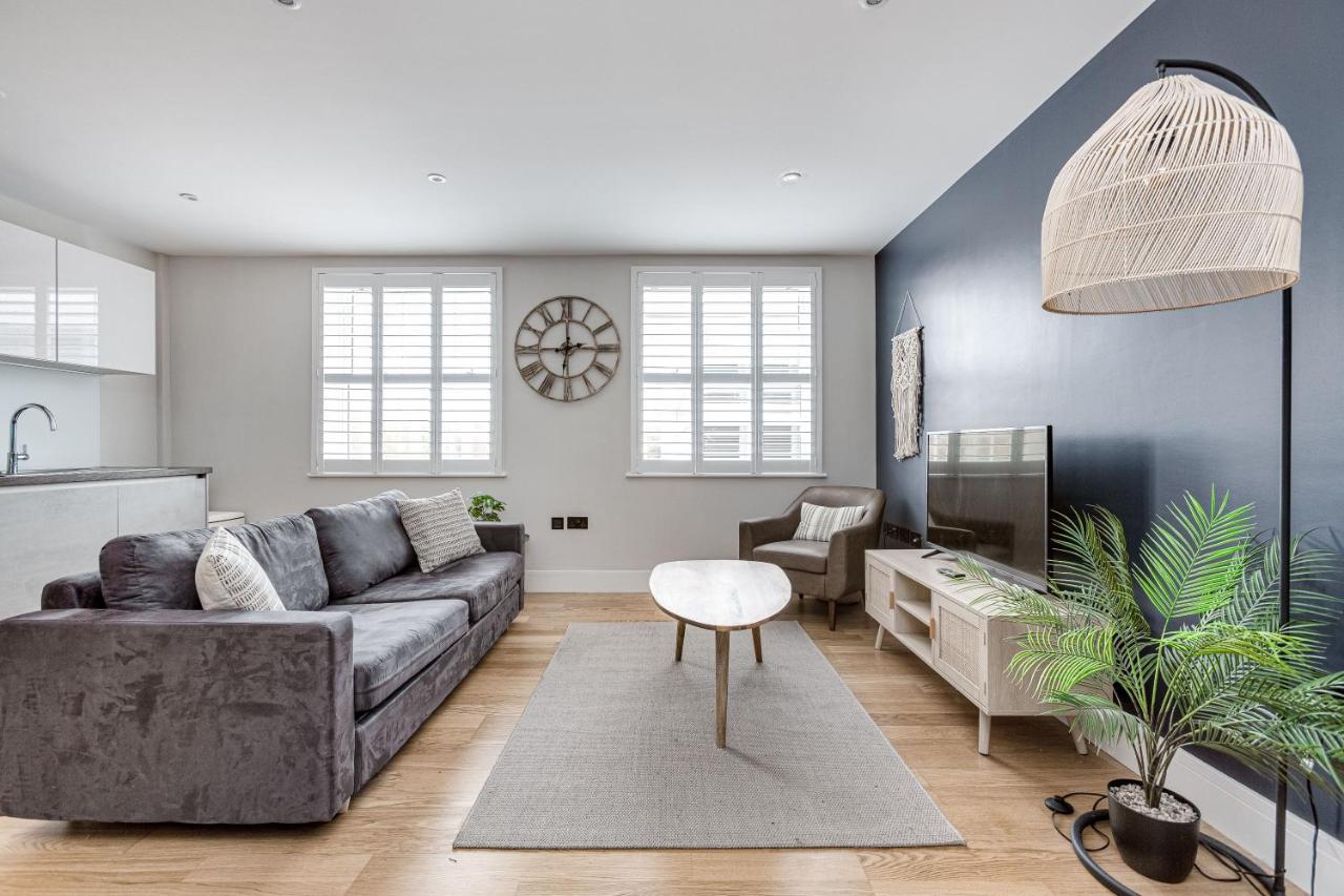 Staines-upon-Thames Charming 1 Bedroom Apt , Town Centre, Wifi, Free Parking By Tent Serviced Apartments מראה חיצוני תמונה